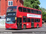 London General E153 na cidade de Richmond, Greater London, Inglaterra, por Fábio Takahashi Tanniguchi. Número da foto: #13081392.