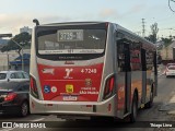 Pêssego Transportes 4 7249 na cidade de São Paulo, São Paulo, Brasil, por Thiago Lima. Número da foto: #:id.