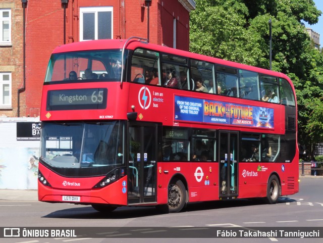 First Bus BCE47047 na cidade de Richmond, Greater London, Inglaterra, por Fábio Takahashi Tanniguchi. Número da foto: #13085926.