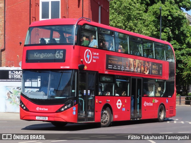First Bus BCE47080 na cidade de Richmond, Greater London, Inglaterra, por Fábio Takahashi Tanniguchi. Número da foto: #13085929.