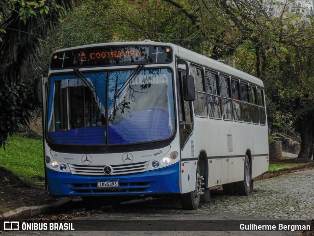 COOTRAVIPA 143 na cidade de Porto Alegre, Rio Grande do Sul, Brasil, por Guilherme Bergman. Número da foto: #13084673.