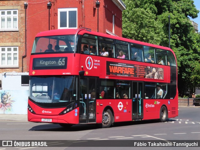 First Bus BCE47071 na cidade de Richmond, Greater London, Inglaterra, por Fábio Takahashi Tanniguchi. Número da foto: #13085939.