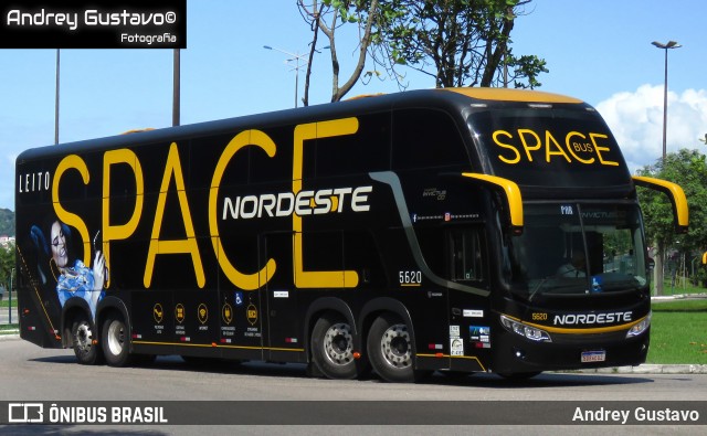 Expresso Nordeste 5620 na cidade de Florianópolis, Santa Catarina, Brasil, por Andrey Gustavo. Número da foto: #13084712.