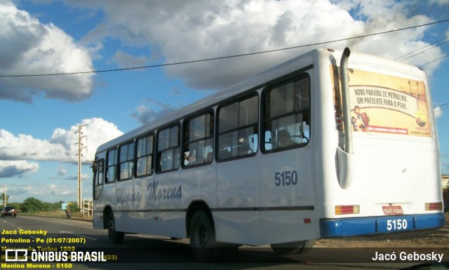 Menina Morena 5150 na cidade de Petrolina, Pernambuco, Brasil, por Jacó Gebosky. Número da foto: #13084542.