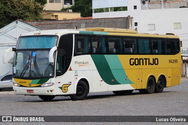 Empresa Gontijo de Transportes 14295 na cidade de Teófilo Otoni, Minas Gerais, Brasil, por Lucas Oliveira. Número da foto: #13085829.