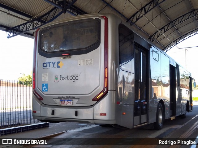 City Transporte Urbano Intermodal - Bertioga 1162 na cidade de Bertioga, São Paulo, Brasil, por Rodrigo Piragibe. Número da foto: #13011668.