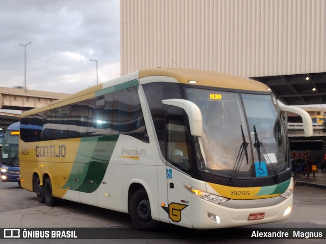 Empresa Gontijo de Transportes 19255 na cidade de Rio de Janeiro, Rio de Janeiro, Brasil, por Alexandre  Magnus. Número da foto: #13013537.