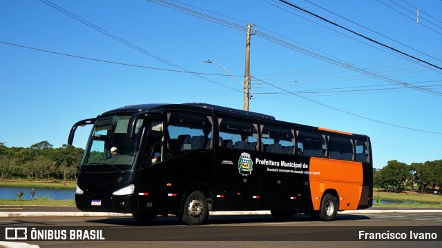 Ônibus Particulares 2101 na cidade de Assis, São Paulo, Brasil, por Francisco Ivano. Número da foto: #13090332.