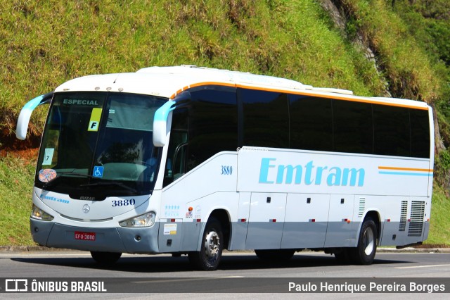 Emtram 3880 na cidade de Piraí, Rio de Janeiro, Brasil, por Paulo Henrique Pereira Borges. Número da foto: #13013861.