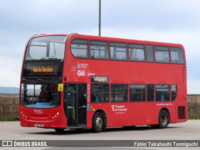 Go Cornwall Bus 4002 na cidade de Penzance, Cornwall, Inglaterra, por Fábio Takahashi Tanniguchi. Número da foto: #13015637.
