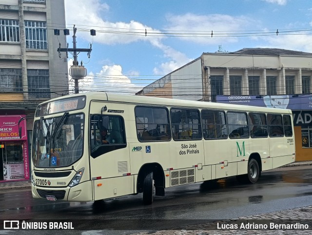 Viação Graciosa 27005 na cidade de Curitiba, Paraná, Brasil, por Lucas Adriano Bernardino. Número da foto: #13014969.