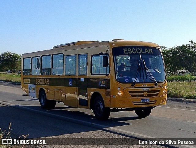 Escolares 750 na cidade de Caruaru, Pernambuco, Brasil, por Lenilson da Silva Pessoa. Número da foto: #13014075.