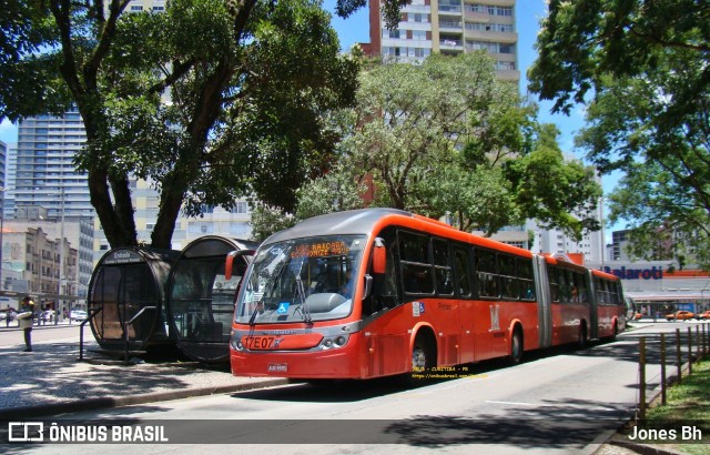 Expresso Azul 17E07 na cidade de Curitiba, Paraná, Brasil, por Jones Bh. Número da foto: #13014334.