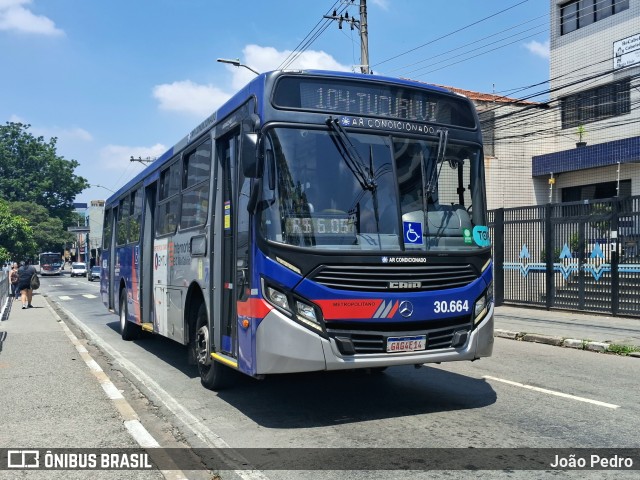 Empresa de Ônibus Vila Galvão 30.664 na cidade de Guarulhos, São Paulo, Brasil, por João Pedro. Número da foto: #13014793.