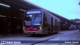 Express Transportes Urbanos Ltda 4 8044 na cidade de São Paulo, São Paulo, Brasil, por Roberto Teixeira. Número da foto: #13015537.