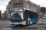McGill's Bus Services 4201 na cidade de Edinburgh, Edinburgh, Escócia, por Donald Hudson. Número da foto: #13014613.