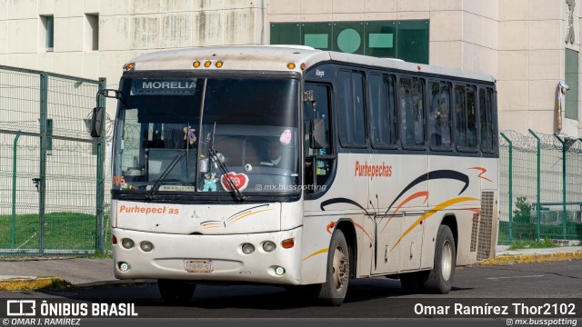 Purhépechas 805 na cidade de Morelia, Michoacán, México, por Omar Ramírez Thor2102. Número da foto: #13017723.