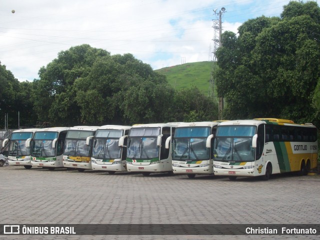 Empresa Gontijo de Transportes 17050 na cidade de Governador Valadares, Minas Gerais, Brasil, por Christian  Fortunato. Número da foto: #13021833.