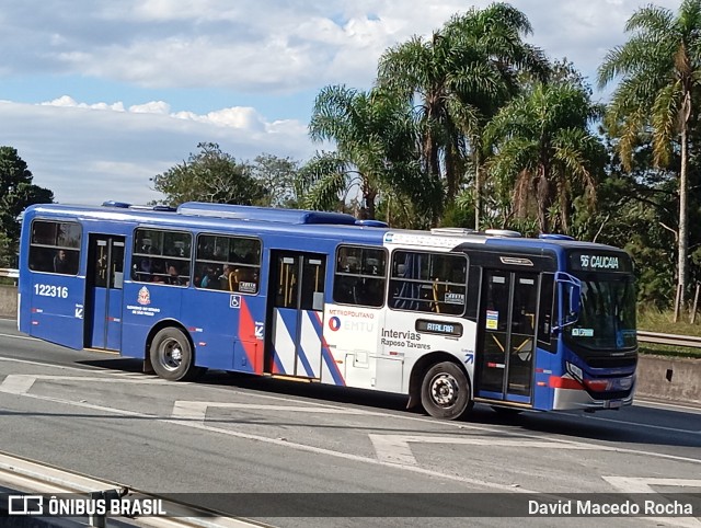 Auto Viação Bragança Metropolitana > Viação Raposo Tavares 122316 na cidade de Cotia, São Paulo, Brasil, por David Macedo Rocha. Número da foto: #13020769.