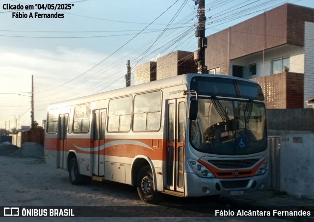 Ônibus Particulares 5D54 na cidade de Santa Rita, Paraíba, Brasil, por Fábio Alcântara Fernandes. Número da foto: #13019944.