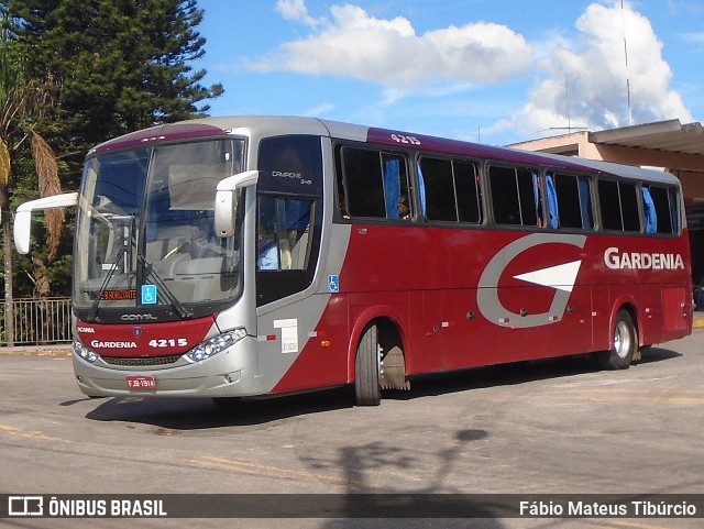 Expresso Gardenia 4215 na cidade de Três Corações, Minas Gerais, Brasil, por Fábio Mateus Tibúrcio. Número da foto: #13021728.