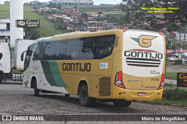 Empresa Gontijo de Transportes 7015 na cidade de João Monlevade, Minas Gerais, Brasil, por Mairo de Magalhães. Número da foto: #13021478.