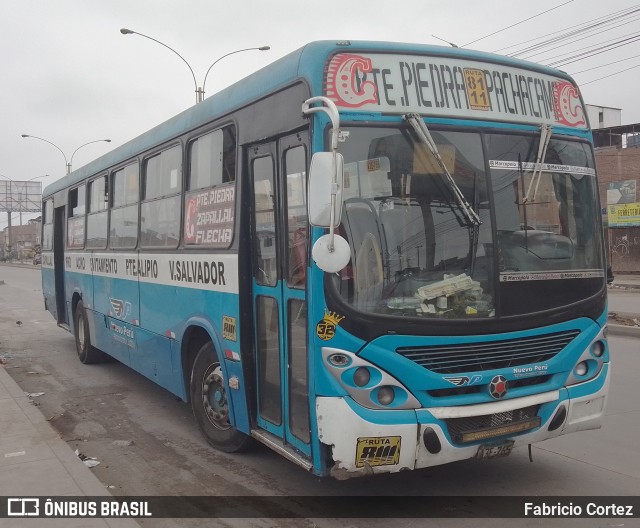 E.S.M. Nuevo Perú S.A.C. 32 na cidade de Villa María del Triunfo, Lima, Lima Metropolitana, Peru, por Fabricio Cortez. Número da foto: #13020602.