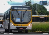 Empresa Metropolitana 865 na cidade de Recife, Pernambuco, Brasil, por João Lucas. Número da foto: #:id.