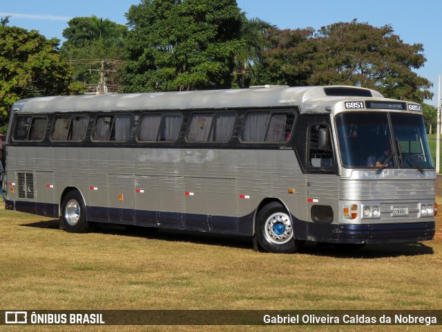 Ônibus Particulares 6851 na cidade de Artur Nogueira, São Paulo, Brasil, por Gabriel Oliveira Caldas da Nobrega. Número da foto: #13022908.