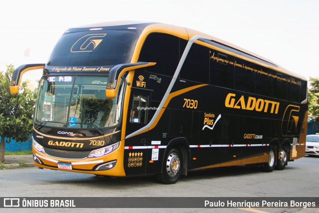 Auto Viação Gadotti 7030 na cidade de São Paulo, São Paulo, Brasil, por Paulo Henrique Pereira Borges. Número da foto: #13022884.
