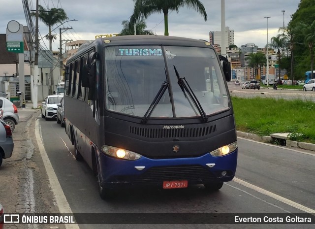 Roni Vans Viagens e Turismo JPY7871 na cidade de Cariacica, Espírito Santo, Brasil, por Everton Costa Goltara. Número da foto: #13022380.