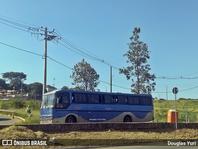 Ônibus Particulares 1001 na cidade de Contagem, Minas Gerais, Brasil, por Douglas Yuri. Número da foto: #13022337.