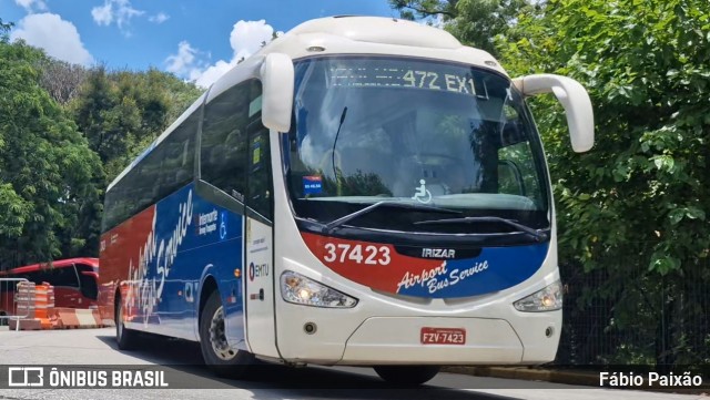 Airport Bus Service 37423 na cidade de São Paulo, São Paulo, Brasil, por Fábio Paixão. Número da foto: #13025068.