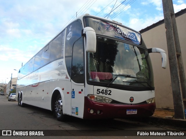 Fabinho Turismo 5482 na cidade de Três Corações, Minas Gerais, Brasil, por Fábio Mateus Tibúrcio. Número da foto: #13025703.