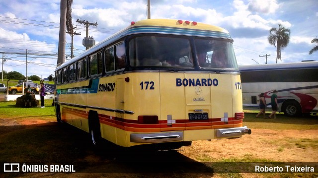 J. Bonardo Transportes 172 na cidade de Artur Nogueira, São Paulo, Brasil, por Roberto Teixeira. Número da foto: #13028993.