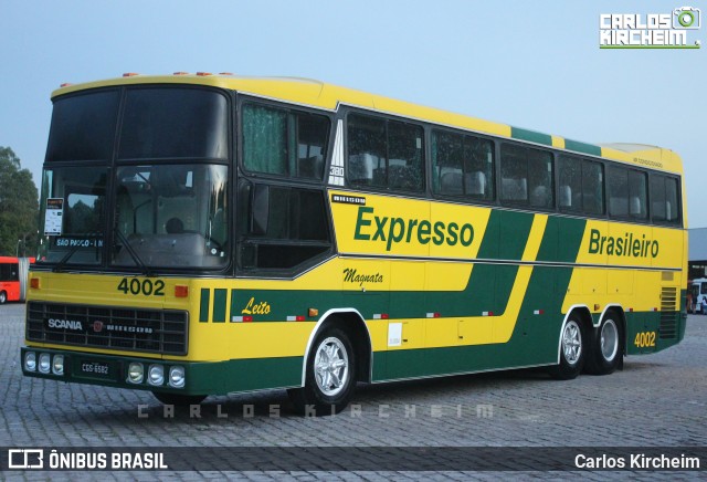 Expresso Brasileiro 4002 na cidade de Curitiba, Paraná, Brasil, por Carlos Kircheim. Número da foto: #13093235.