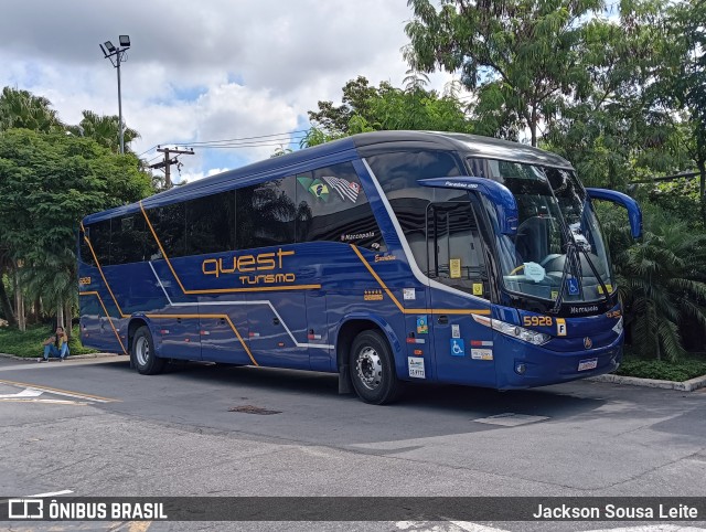 Quest Turismo - Quest Transportes de Passageiros e Cargas 5928 na cidade de São Paulo, São Paulo, Brasil, por Jackson Sousa Leite. Número da foto: #13094790.
