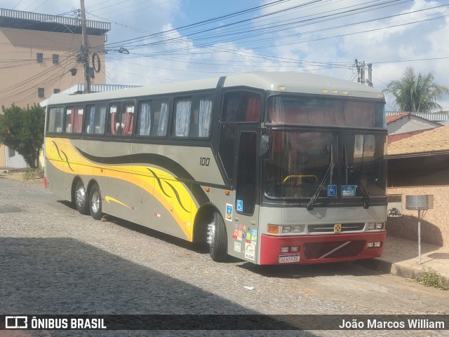 Flamarc Turismo 100 na cidade de Divinópolis, Minas Gerais, Brasil, por João Marcos William. Número da foto: #13094152.