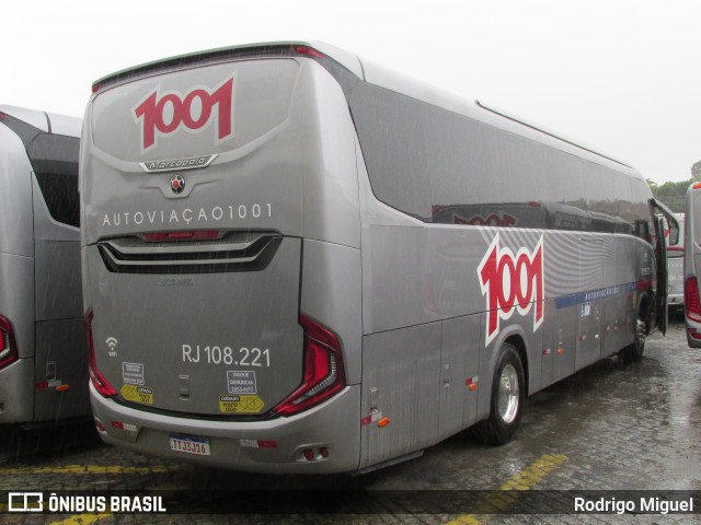 Auto Viação 1001 RJ 108.221 na cidade de Rio de Janeiro, Rio de Janeiro, Brasil, por Rodrigo Miguel. Número da foto: #13121247.