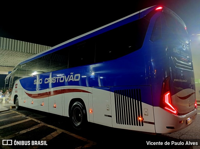 Viação São Cristóvão 3030 na cidade de Itaúna, Minas Gerais, Brasil, por Vicente de Paulo Alves. Número da foto: #13121424.