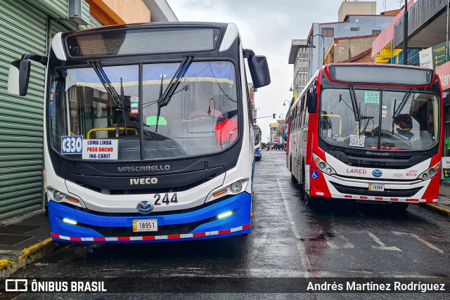 Conatra - Corporacion Nacional de Transporte 244 na cidade de Carmen, San José, San José, Costa Rica, por Andrés Martínez Rodríguez. Número da foto: #13121483.