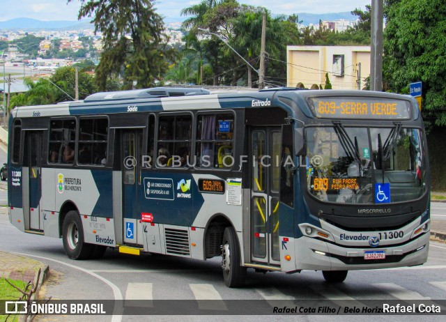 Cidade BH 11300 na cidade de Belo Horizonte, Minas Gerais, Brasil, por Rafael Cota. Número da foto: #13123611.