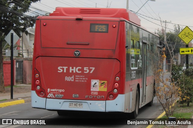Buses Omega 7181 na cidade de La Florida, Santiago, Metropolitana de Santiago, Chile, por Benjamín Tomás Lazo Acuña. Número da foto: #13125242.