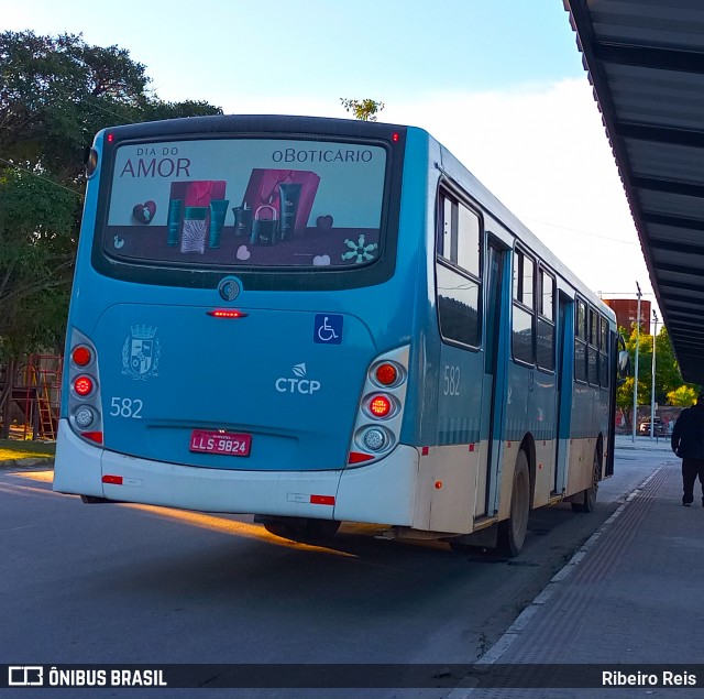 Viação Nossa Senhora Conquistadora 582 na cidade de Pelotas, Rio Grande do Sul, Brasil, por Ribeiro Reis. Número da foto: #13123558.