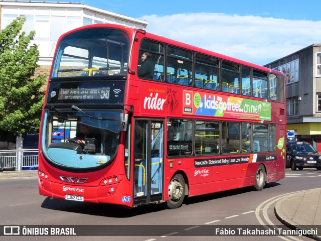 Go North East 6154 na cidade de Newcastle under Lyme, Staffordshire, Inglaterra, por Fábio Takahashi Tanniguchi. Número da foto: #13124479.