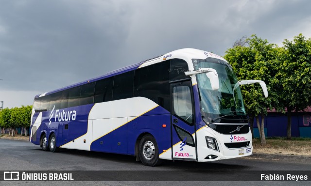 Futura 10926 na cidade de Morelia, Michoacán, México, por Fabián Reyes. Número da foto: #13124400.