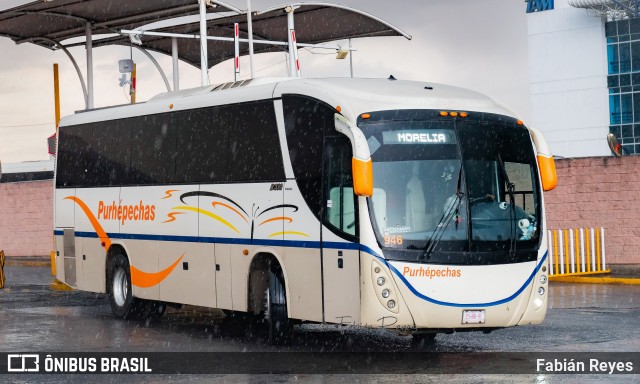 Purhépechas 946 na cidade de Morelia, Michoacán, México, por Fabián Reyes. Número da foto: #13124314.