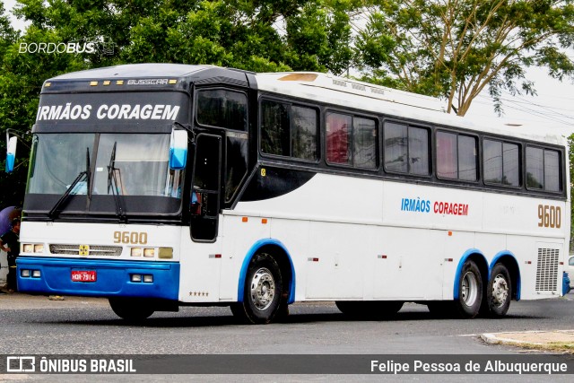 Irmãos Coragem 9600 na cidade de Teresina, Piauí, Brasil, por Felipe Pessoa de Albuquerque. Número da foto: #13127914.