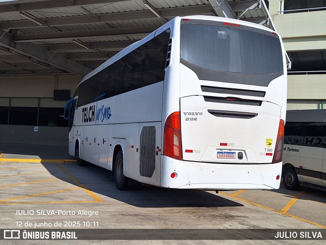 Telch Turismo 6100 na cidade de Porto Alegre, Rio Grande do Sul, Brasil, por JULIO SILVA. Número da foto: #13126431.