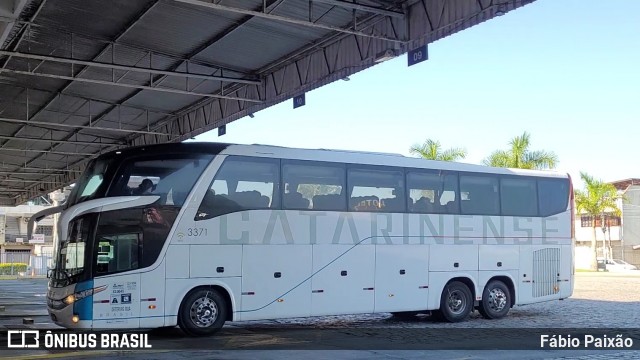 Auto Viação Catarinense 3371 na cidade de Balneário Camboriú, Santa Catarina, Brasil, por Fábio Paixão. Número da foto: #13126505.